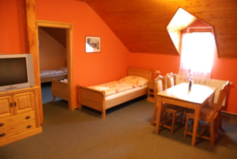 Vinarstvi U Kaplicky Hotell Zaječí Rom bilde