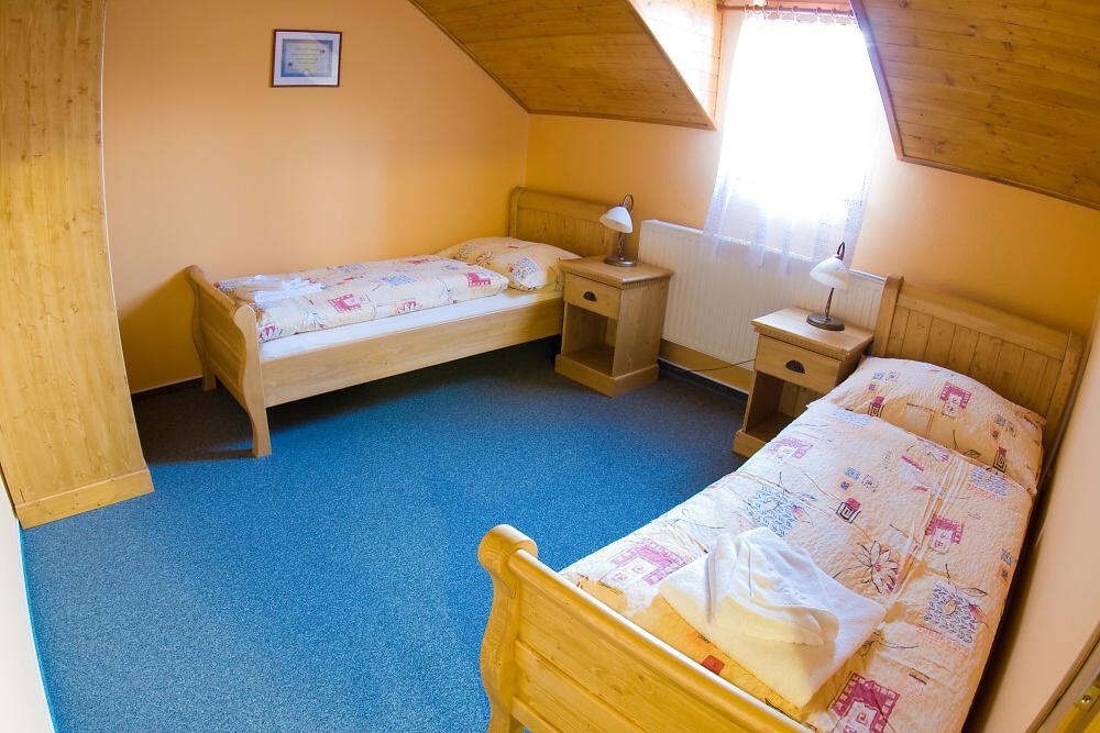 Vinarstvi U Kaplicky Hotell Zaječí Rom bilde