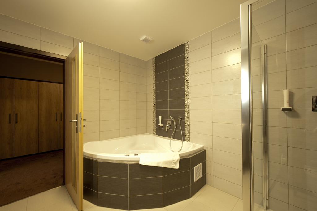 Vinarstvi U Kaplicky Hotell Zaječí Rom bilde