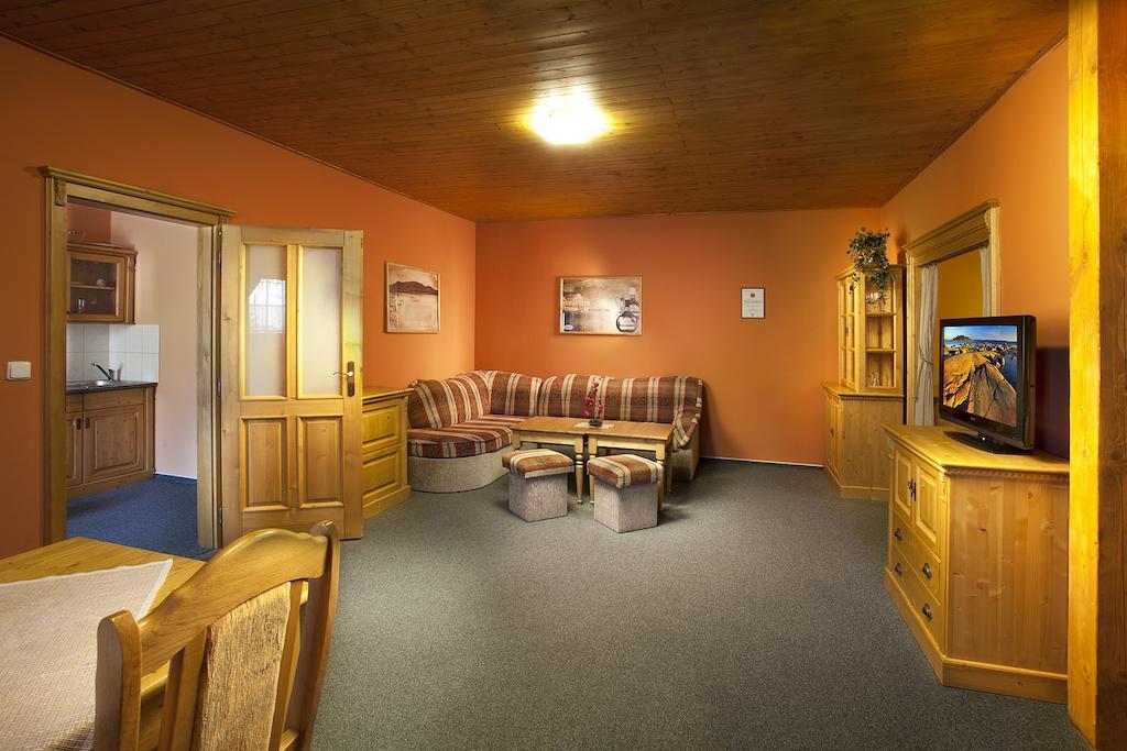 Vinarstvi U Kaplicky Hotell Zaječí Rom bilde